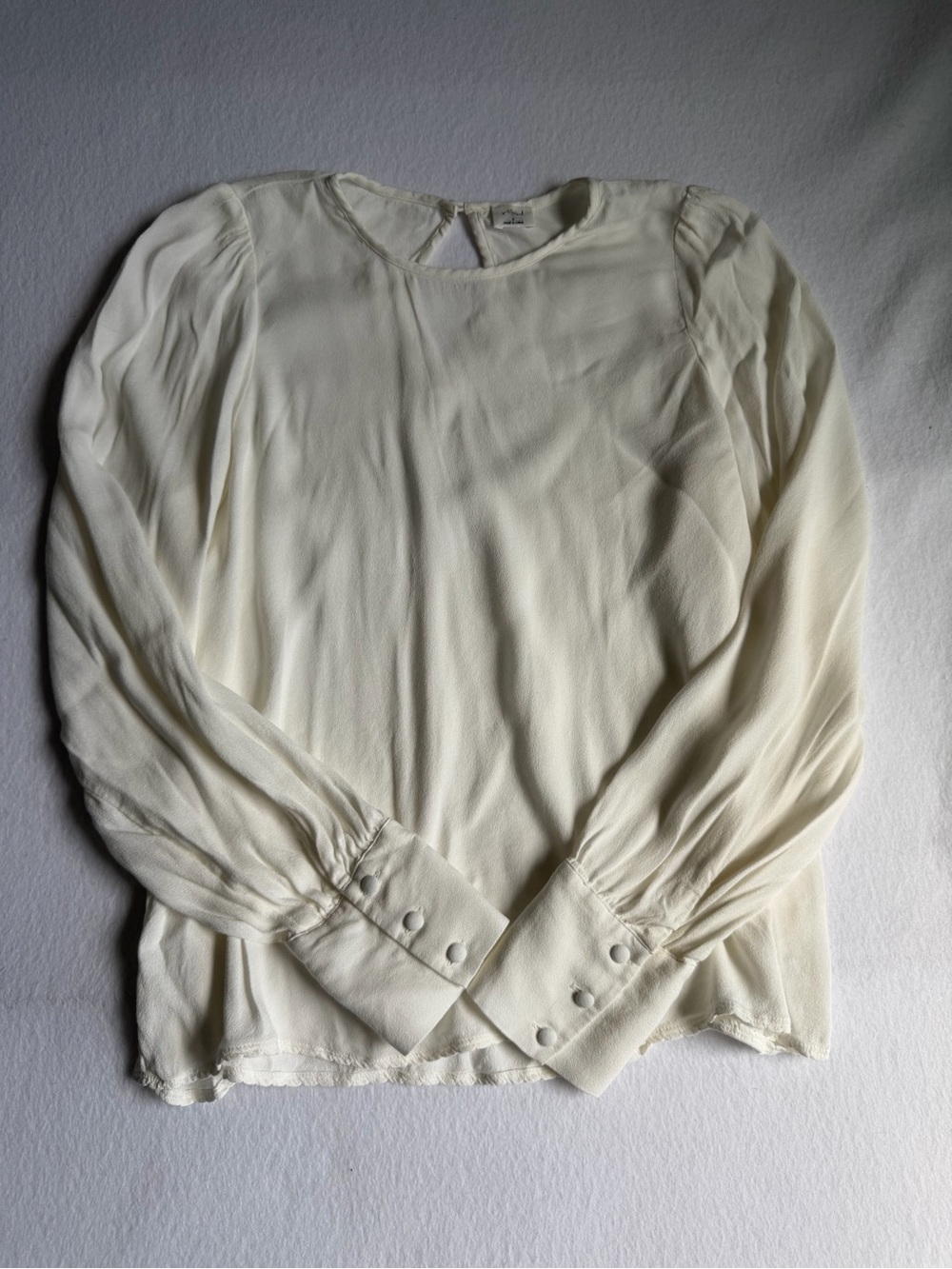 Wilfred Aritzia Ivory Crepe Blouse Puff Sleeve Button Cuff Top S View 2